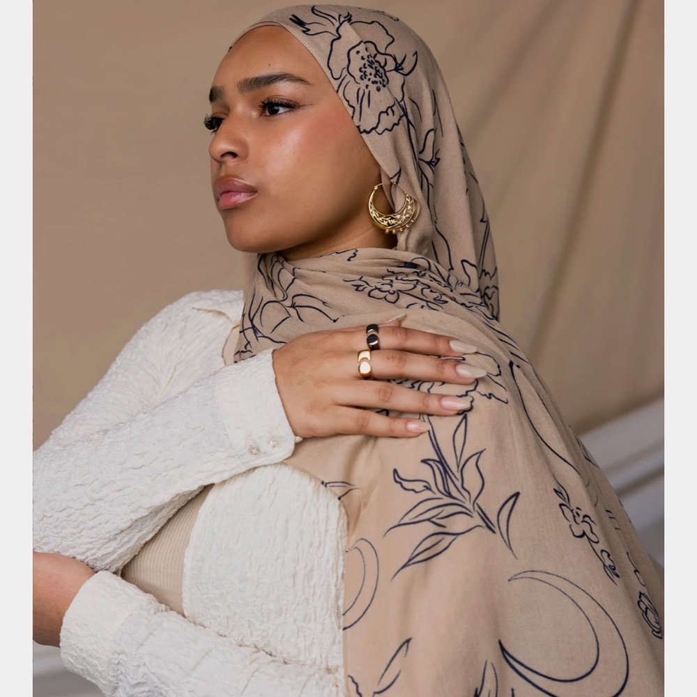 Vela Celestial Floral Sand Size Mini